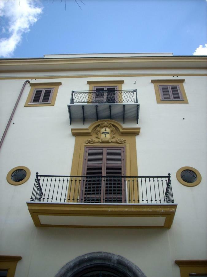 Casa Clo Alla Cattedrale Palermo Luaran gambar