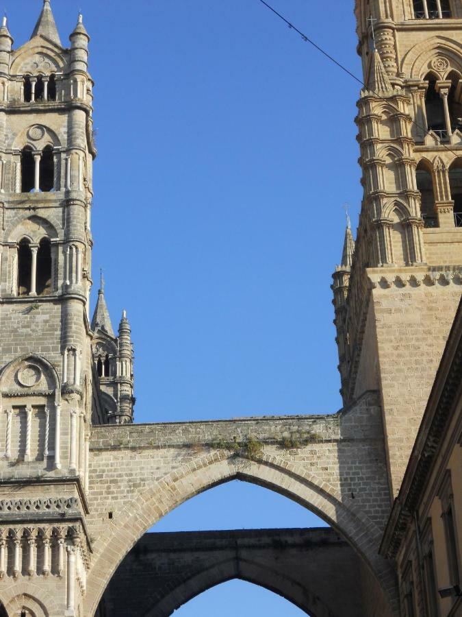 Casa Clo Alla Cattedrale Palermo Luaran gambar