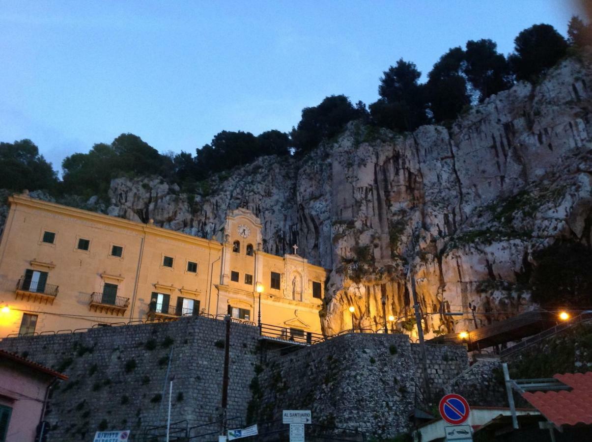 Casa Clo Alla Cattedrale Palermo Luaran gambar